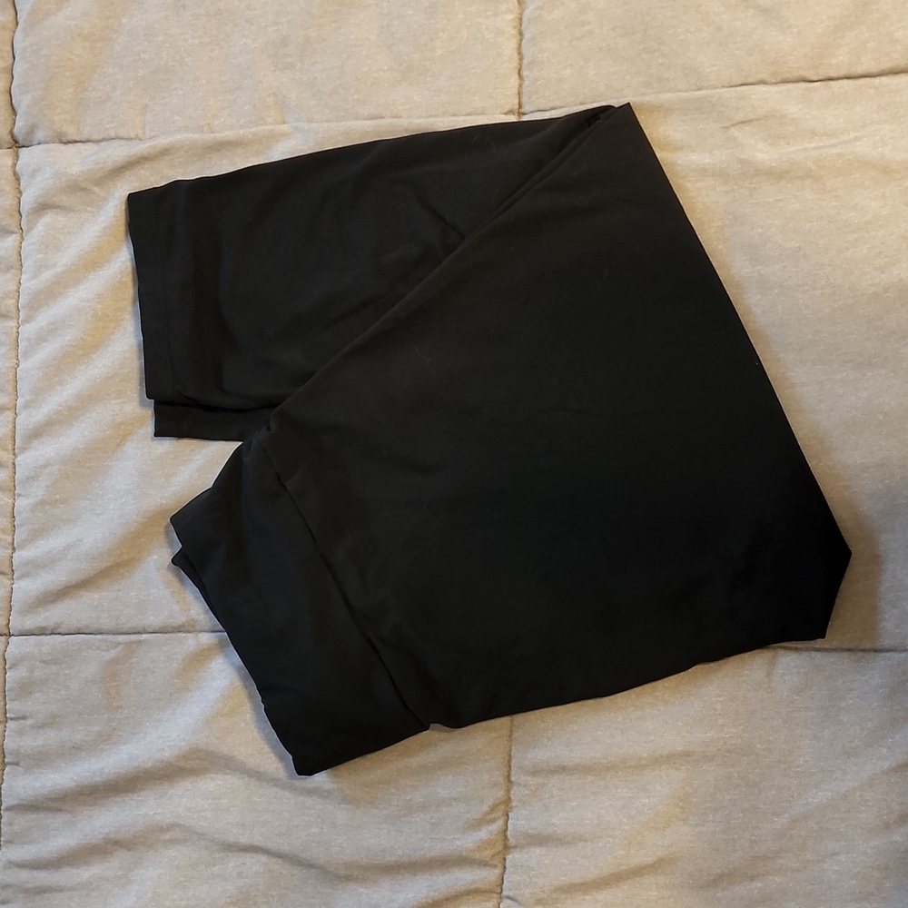 Stylus Capri Leggings